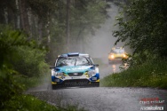 Rallye Český Krumlov: Závodí se i v hustém dešti